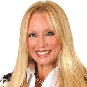 Meet your Posher, Cami